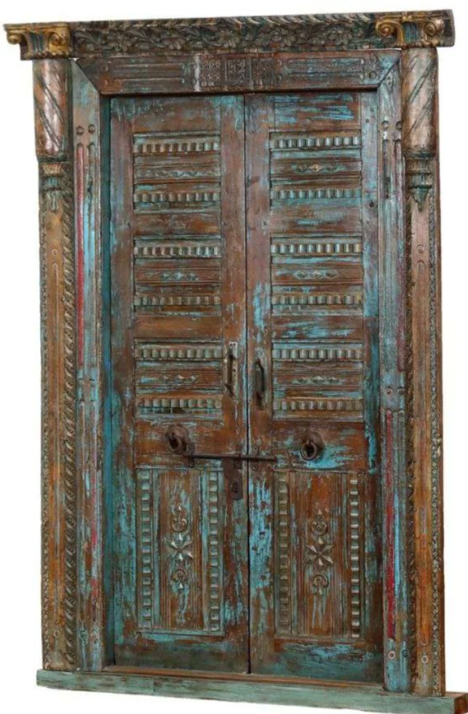 Porte architecturale sculptée d'Inde avec patine